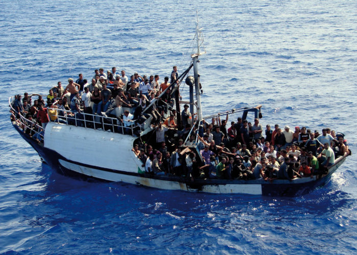 Image result for migrants méditerranée