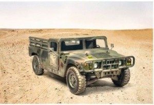 Une voiture militaire