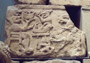 Relieve. Detalle del llamado MONUMENTO DE POZO MORO, en el Museo Arqueológico Nacional de España, en Madrid. Monumento funerario ibero de piedra arenisca, erigido a fines del siglo VI a.C. en Chinchilla de Monte-Aragón (Provincia de Albacete, Castilla-La Mancha, España). ----- Relief. Detail of the so-called MONUMENT OF POZO MORO, at the National Archaeological Museum of Spain, in Madrid. Sandstone Iberian funerary monument, built at the end of the 6th century BC in Chinchilla de Monte-Aragón (Province of Albacete, Castile-La Mancha, Spain).