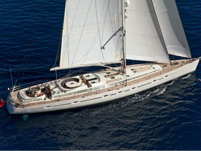 yacht