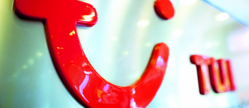 tui-logo-auf-wand-jpg