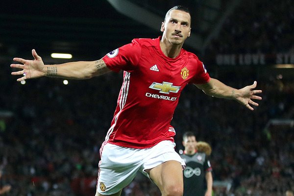 ibrahimovic-manchester-13