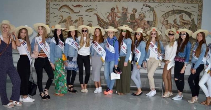 Candidates aux concours Miss Autriche 2017, lors de leur déplacement à Djerba.