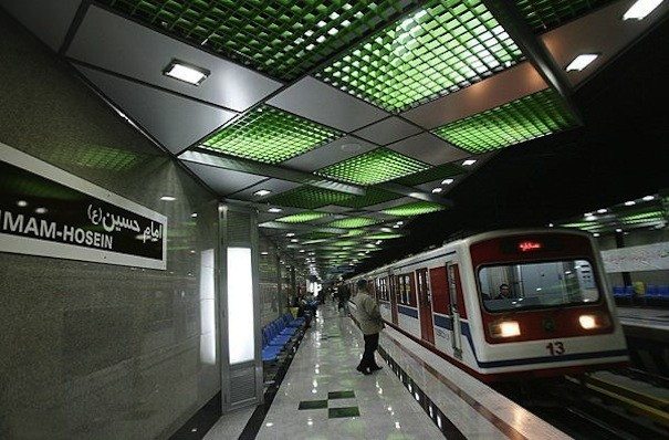 vivotek-metro-teheran-605x398
