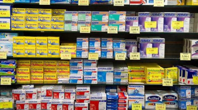 648x360_paris-31-janvier-2011-illustration-medicaments-contre-mal-tete-grippe-fievre-pharmacie