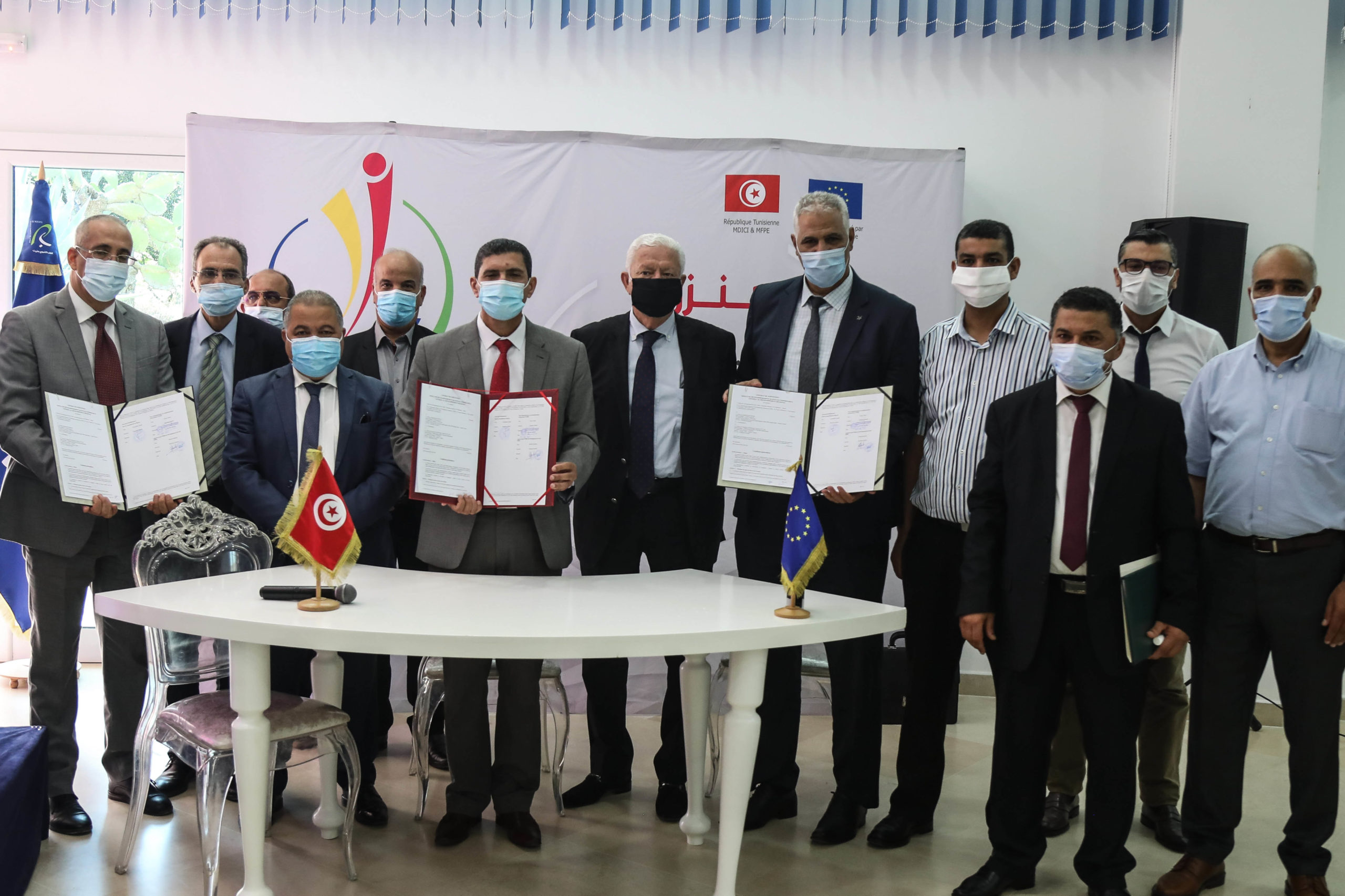 Signature du contrat de subvention pour le financement du projet collaboratif chaîne de valeurs «Artichaut » - Vimarsana News